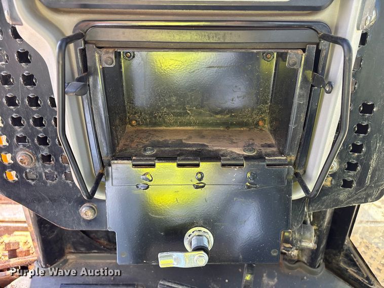 image for item EA7092 2011 Caterpillar D7E LGP dozer