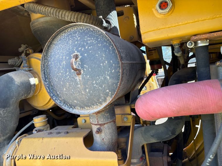 image for item EA7092 2011 Caterpillar D7E LGP dozer