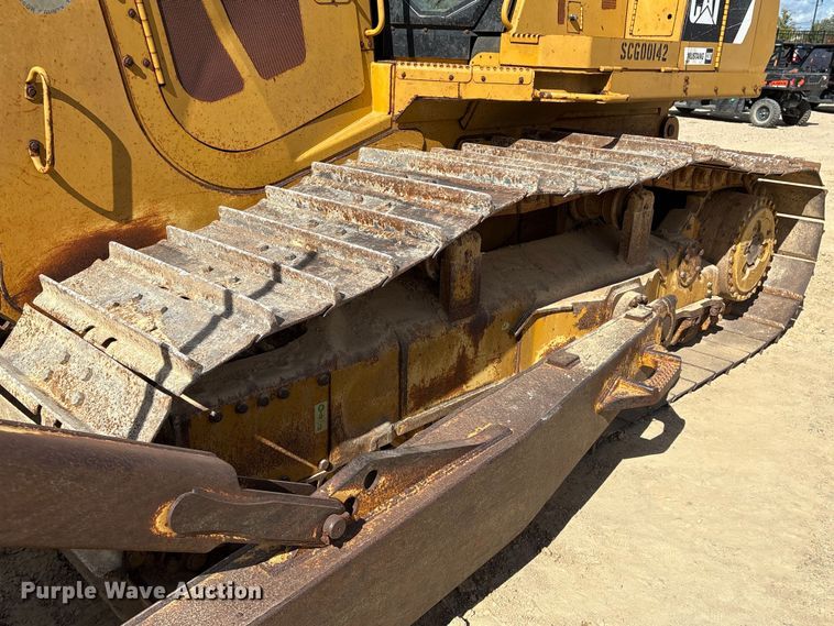 image for item EA7092 2011 Caterpillar D7E LGP dozer