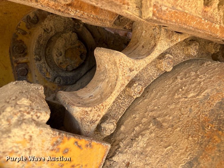 image for item EA7092 2011 Caterpillar D7E LGP dozer