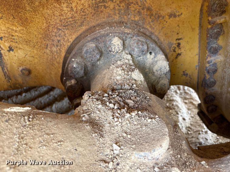 image for item EA7092 2011 Caterpillar D7E LGP dozer