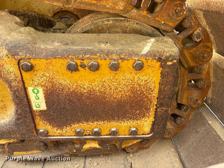 image for item EA7092 2011 Caterpillar D7E LGP dozer