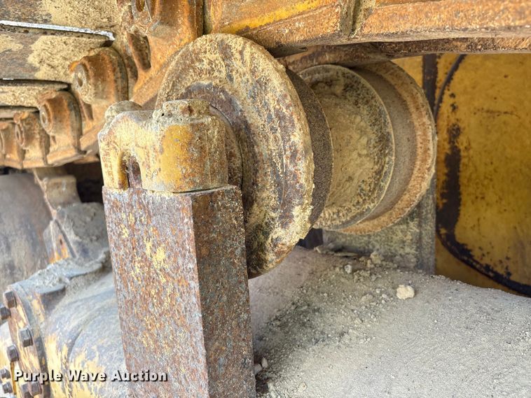 image for item EA7092 2011 Caterpillar D7E LGP dozer