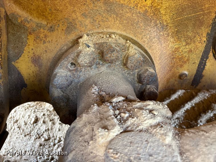 image for item EA7092 2011 Caterpillar D7E LGP dozer