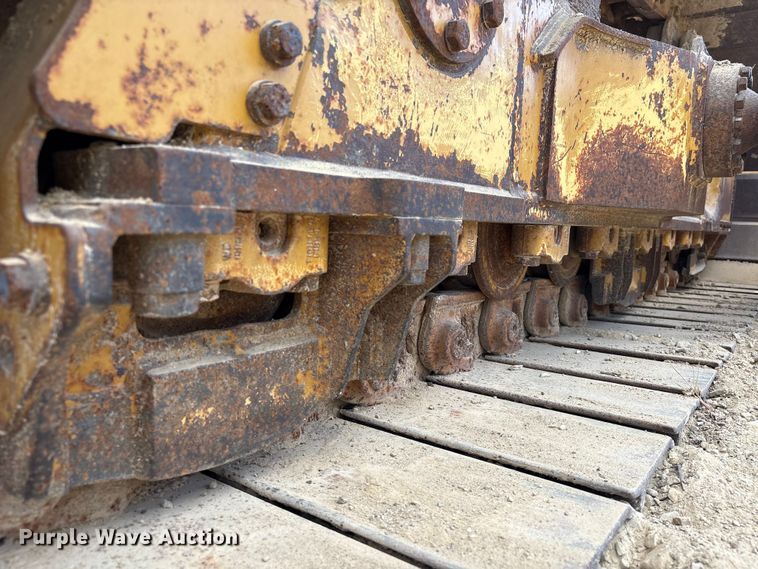 image for item EA7092 2011 Caterpillar D7E LGP dozer