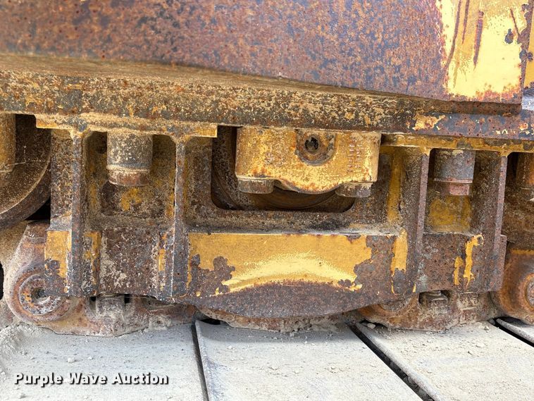 image for item EA7092 2011 Caterpillar D7E LGP dozer