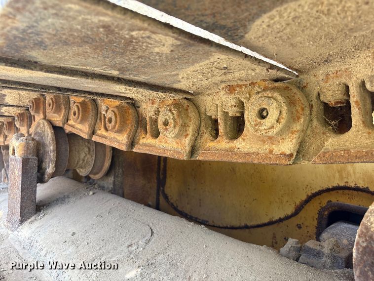 image for item EA7092 2011 Caterpillar D7E LGP dozer