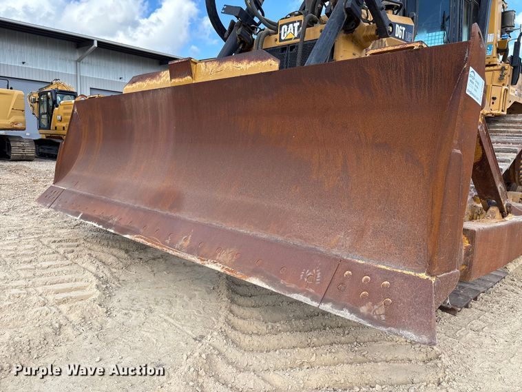 image for item EA7093 2019 Caterpillar D6T LGP dozer