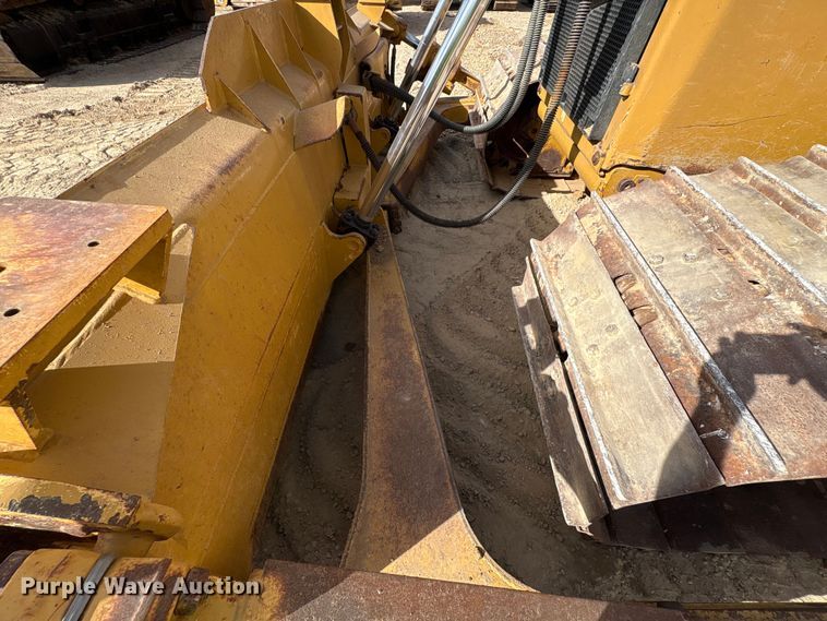 image for item EA7093 2019 Caterpillar D6T LGP dozer