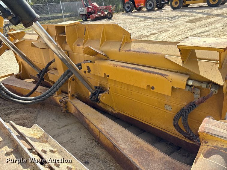 image for item EA7093 2019 Caterpillar D6T LGP dozer