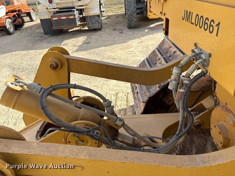 image for item EA7093 2019 Caterpillar D6T LGP dozer