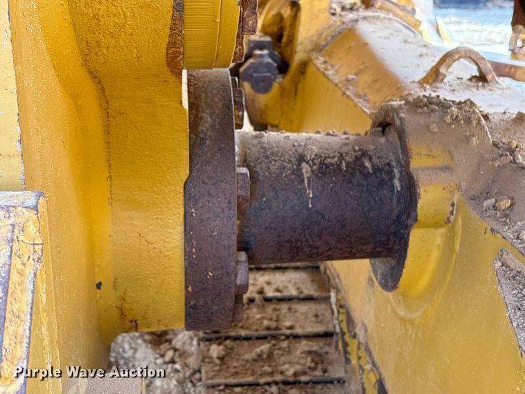 image for item EA7093 2019 Caterpillar D6T LGP dozer