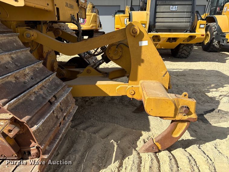 image for item EA7093 2019 Caterpillar D6T LGP dozer