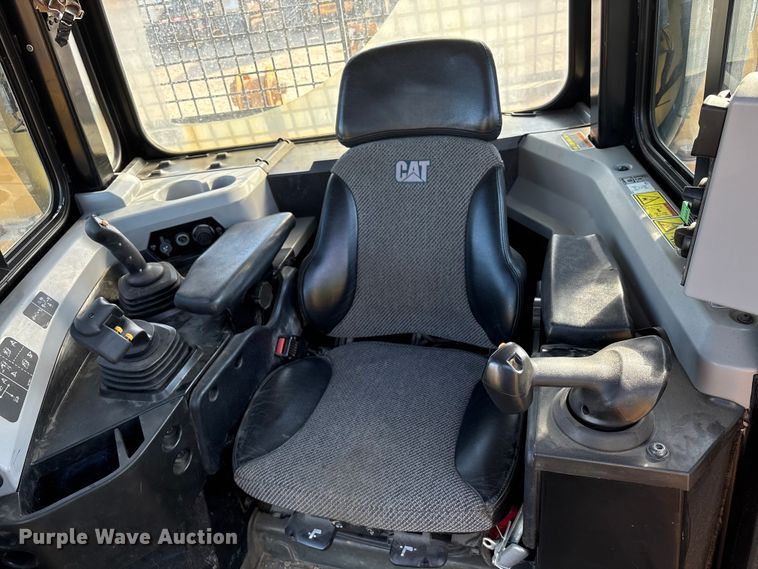 image for item EA7093 2019 Caterpillar D6T LGP dozer