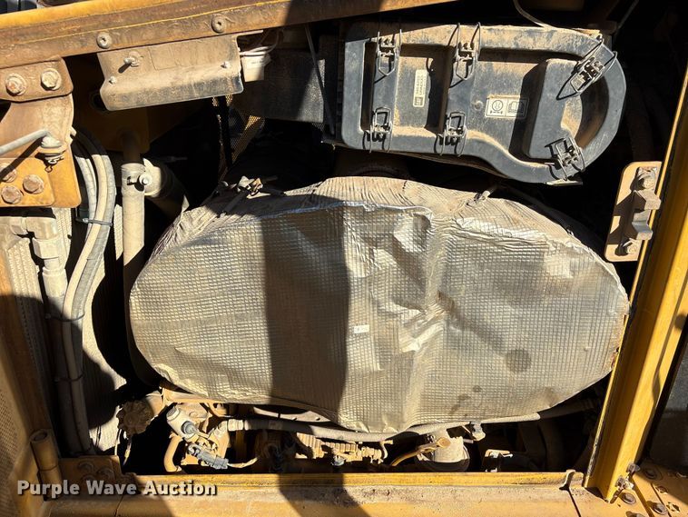 image for item EA7093 2019 Caterpillar D6T LGP dozer