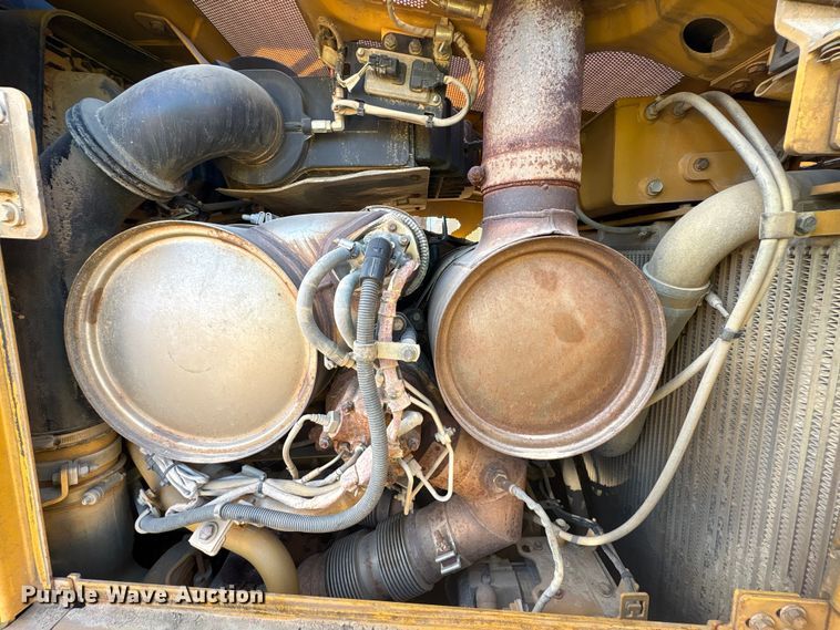 image for item EA7093 2019 Caterpillar D6T LGP dozer