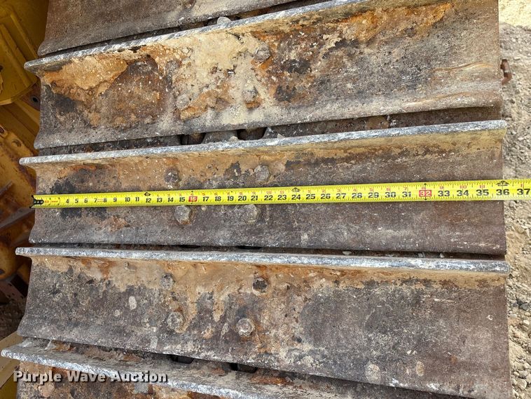 image for item EA7093 2019 Caterpillar D6T LGP dozer