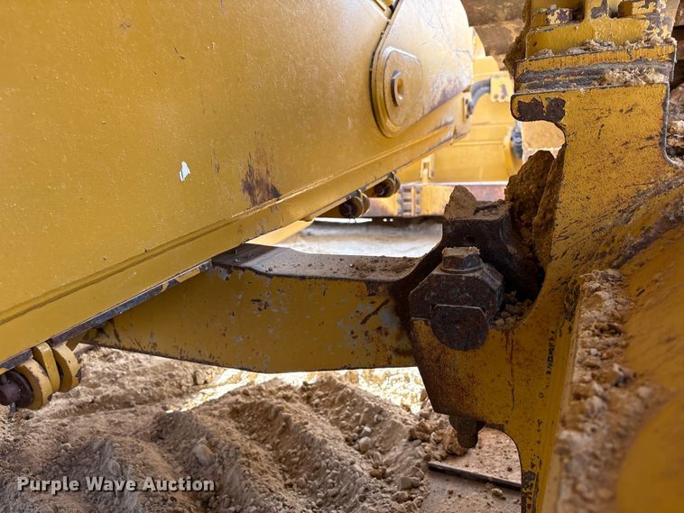image for item EA7093 2019 Caterpillar D6T LGP dozer