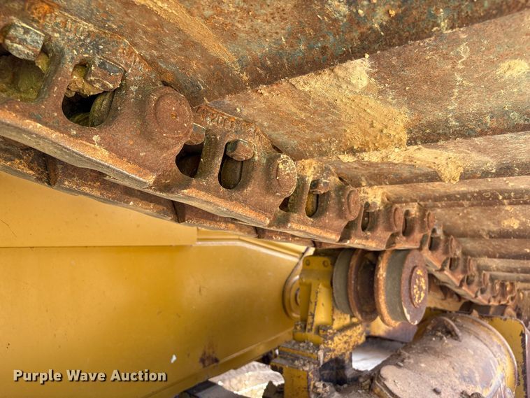 image for item EA7093 2019 Caterpillar D6T LGP dozer