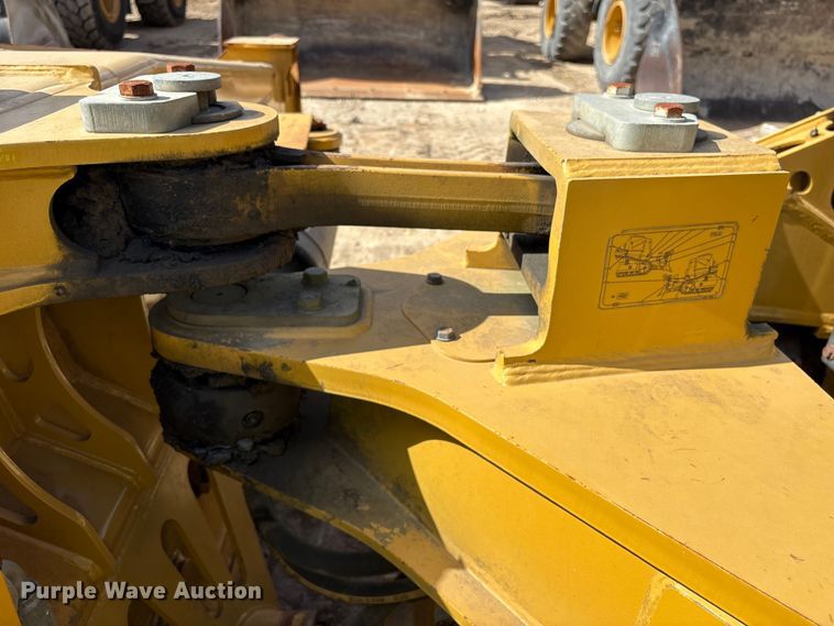 image for item EA7094 2020 Caterpillar D6 LGP dozer