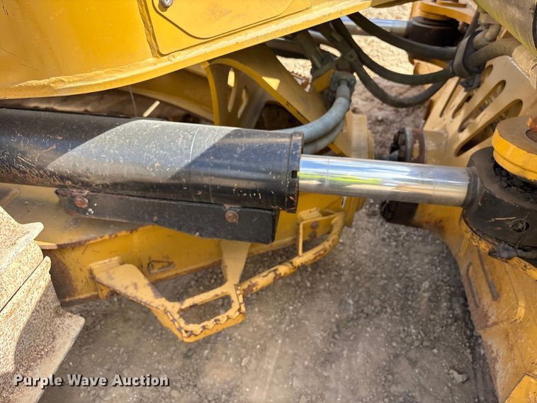image for item EA7094 2020 Caterpillar D6 LGP dozer