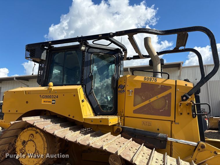 image for item EA7094 2020 Caterpillar D6 LGP dozer