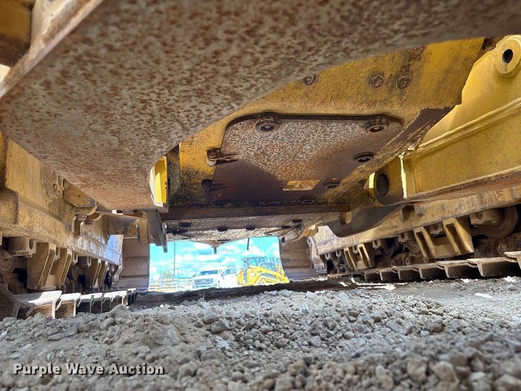 image for item EA7094 2020 Caterpillar D6 LGP dozer