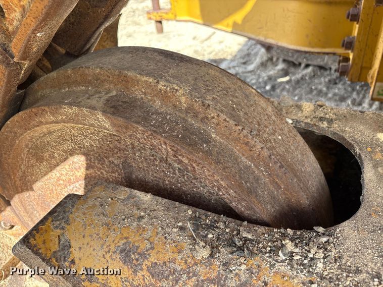 image for item EA7094 2020 Caterpillar D6 LGP dozer