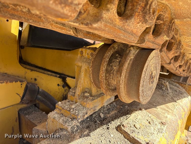 image for item EA7094 2020 Caterpillar D6 LGP dozer