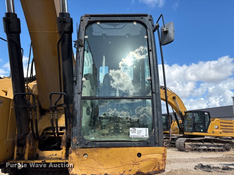 image for item EA7095 2013 Caterpillar 328D LCR excavator