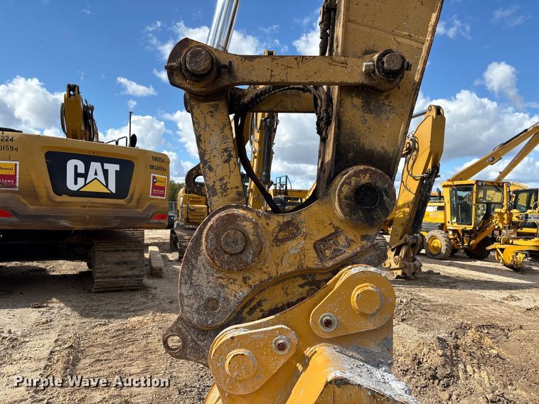 image for item EA7095 2013 Caterpillar 328D LCR excavator