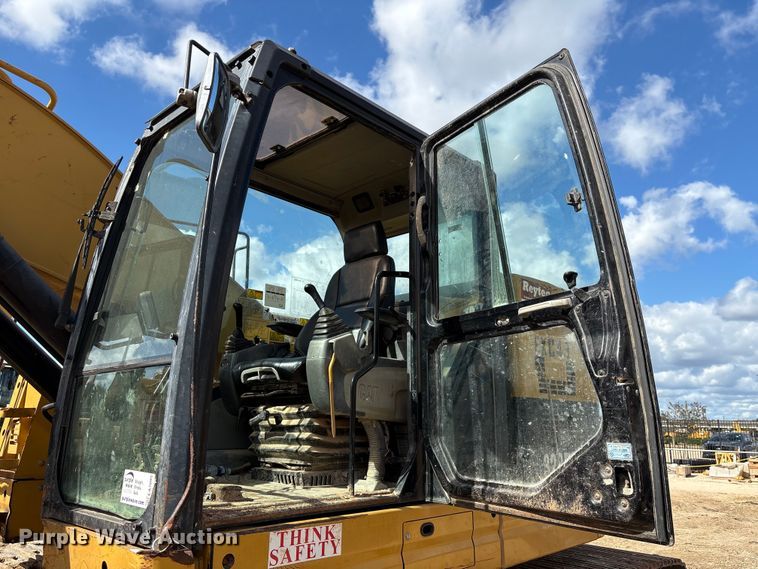 image for item EA7095 2013 Caterpillar 328D LCR excavator