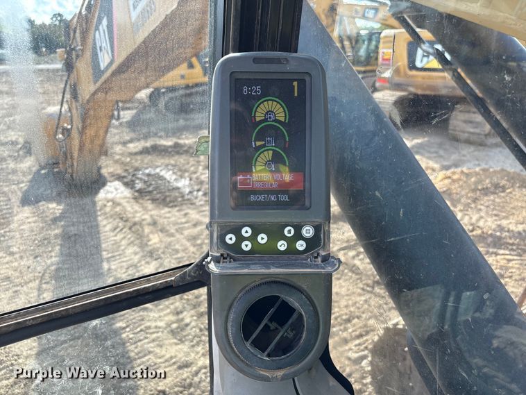 image for item EA7095 2013 Caterpillar 328D LCR excavator