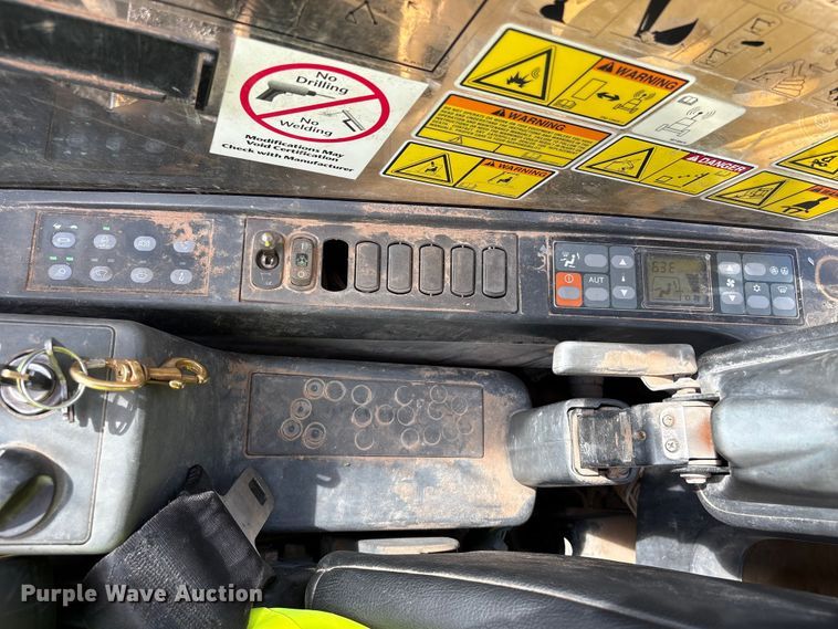 image for item EA7095 2013 Caterpillar 328D LCR excavator