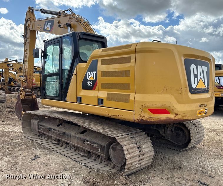 image for item EA7096 2018 Caterpillar 323 excavator