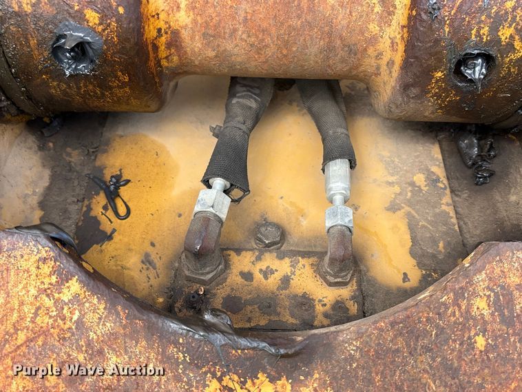 image for item EA7096 2018 Caterpillar 323 excavator