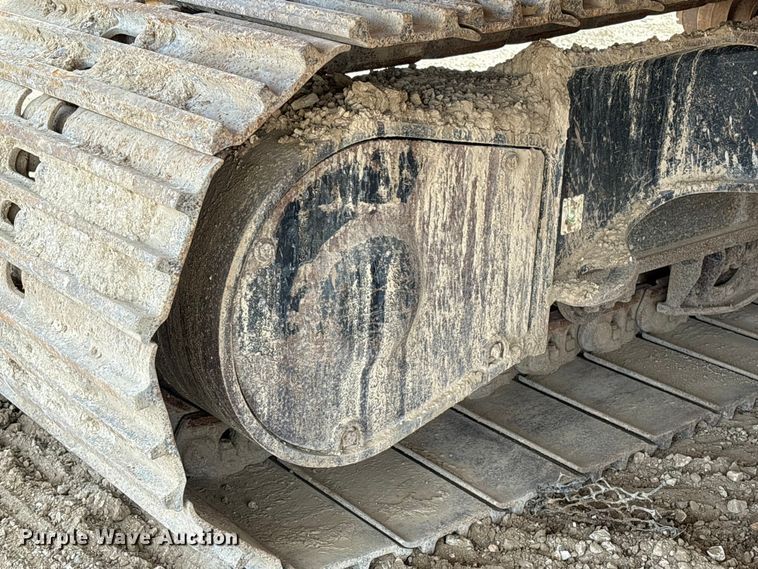 image for item EA7096 2018 Caterpillar 323 excavator