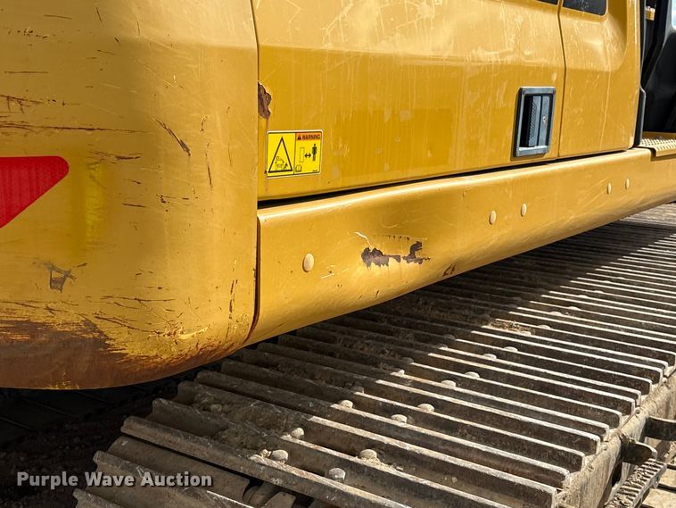 image for item EA7096 2018 Caterpillar 323 excavator