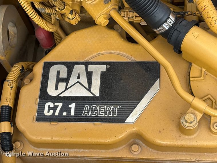 image for item EA7096 2018 Caterpillar 323 excavator