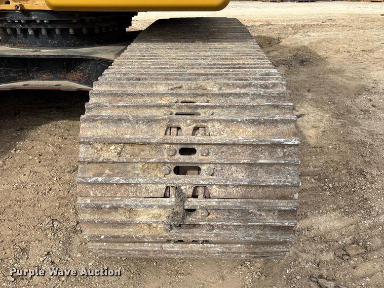 image for item EA7096 2018 Caterpillar 323 excavator