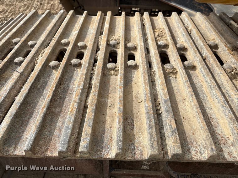 image for item EA7096 2018 Caterpillar 323 excavator