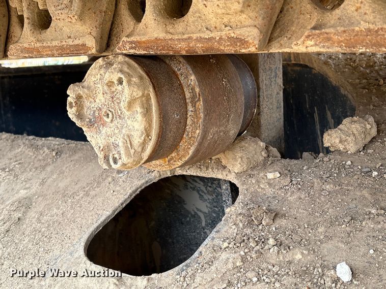 image for item EA7096 2018 Caterpillar 323 excavator