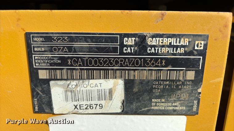 image for item EA7096 2018 Caterpillar 323 excavator