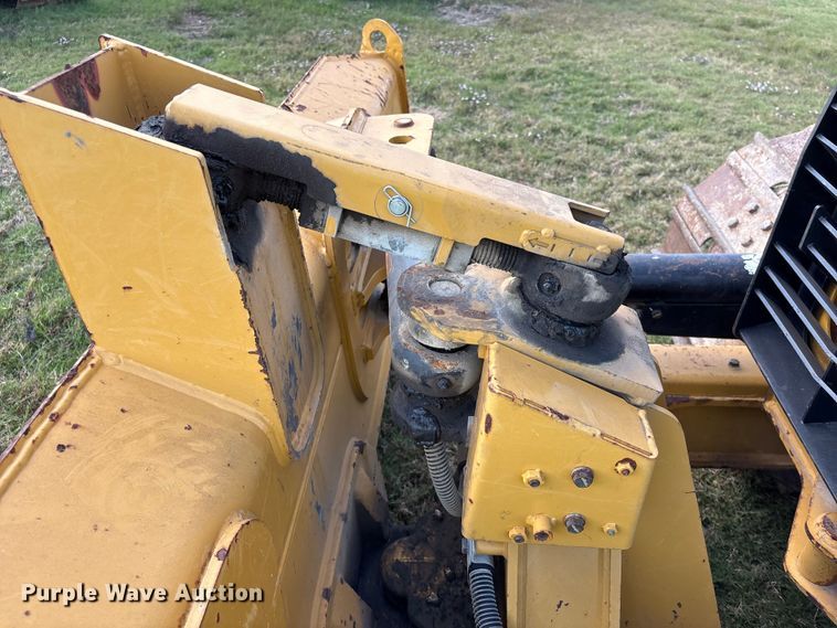 image for item EA7097 2018 Caterpillar D3K2 LGP dozer