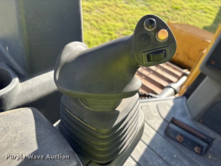 image for item EA7097 2018 Caterpillar D3K2 LGP dozer