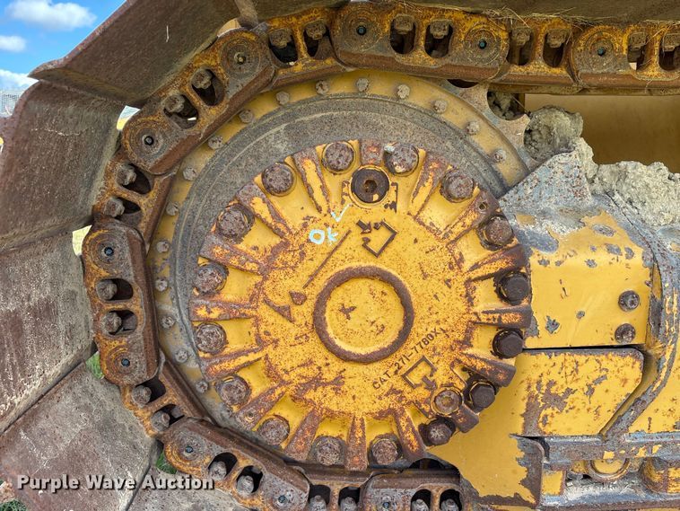 image for item EA7097 2018 Caterpillar D3K2 LGP dozer