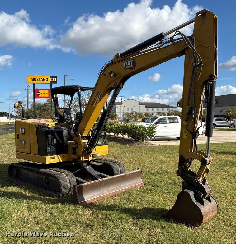 EXCAVADORA 2021 CATERPILLAR 306CR