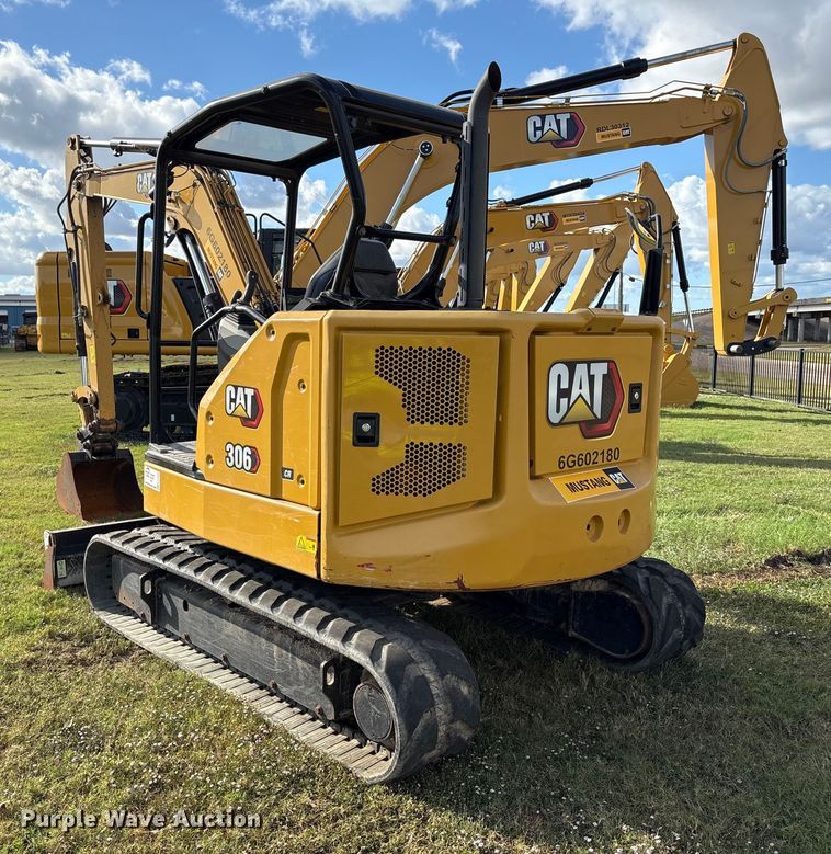 image for item EA7098 2021 Caterpillar 306 CR mini excavator