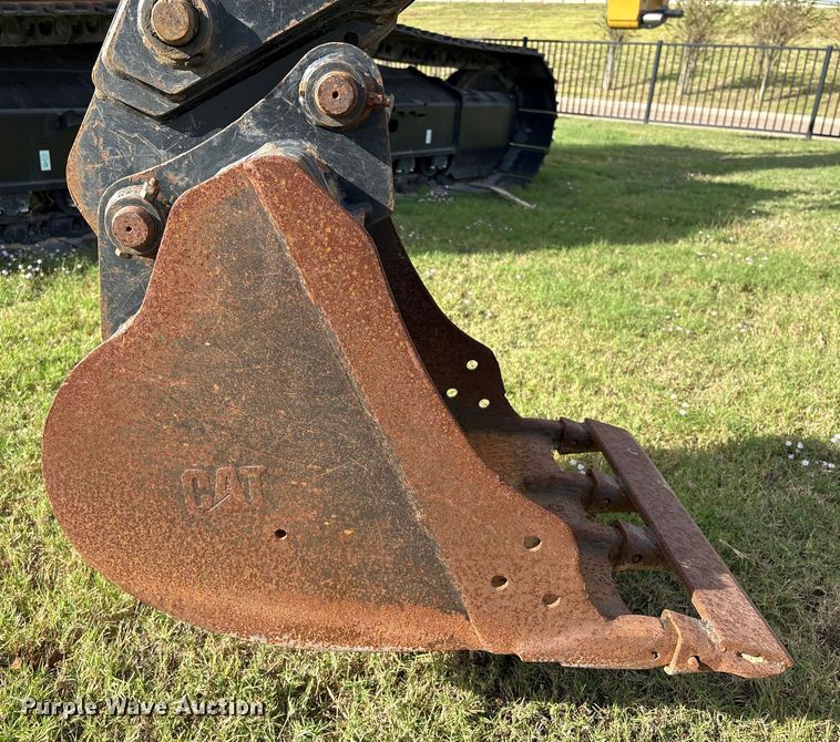 image for item EA7098 2021 Caterpillar 306 CR mini excavator