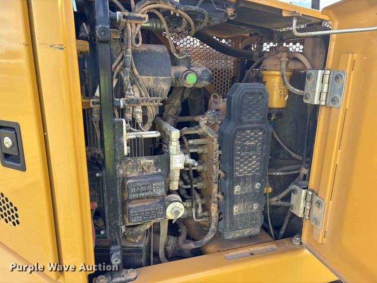 image for item EA7098 2021 Caterpillar 306 CR mini excavator